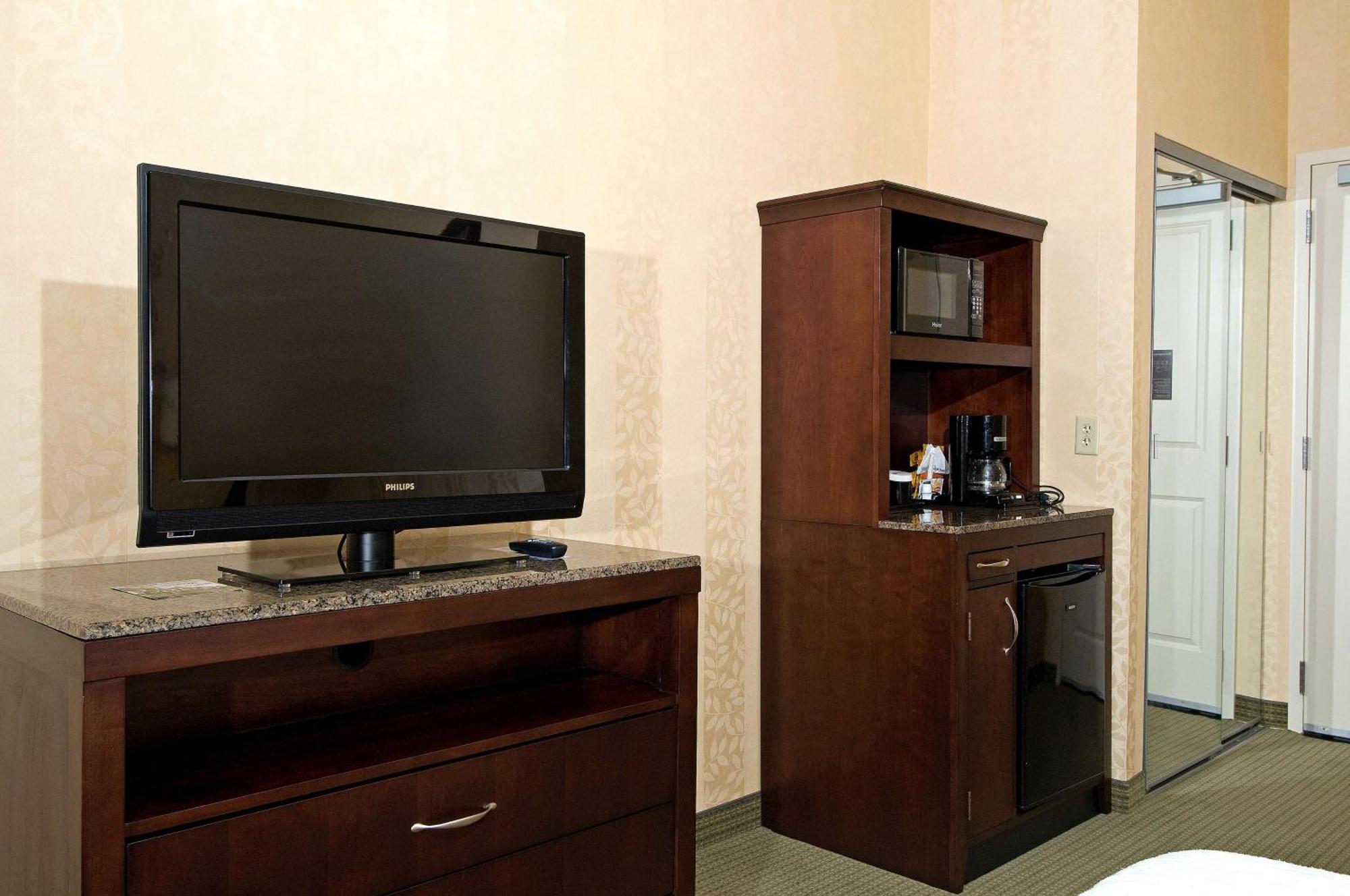 Hilton Garden Inn Mount Holly/Westampton Exterior foto